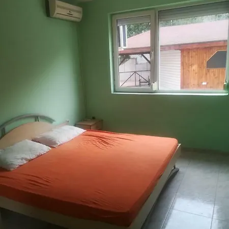 Natalya Bravo 2 Apartament