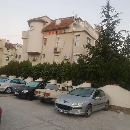 Natalya Bravo 2 Apartament